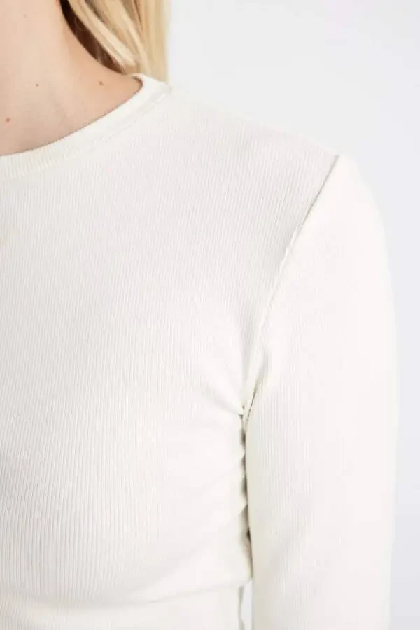 Fitted Crew Neck Fitted Cashmere Long Sleeve T-Shirt Off-White - 1