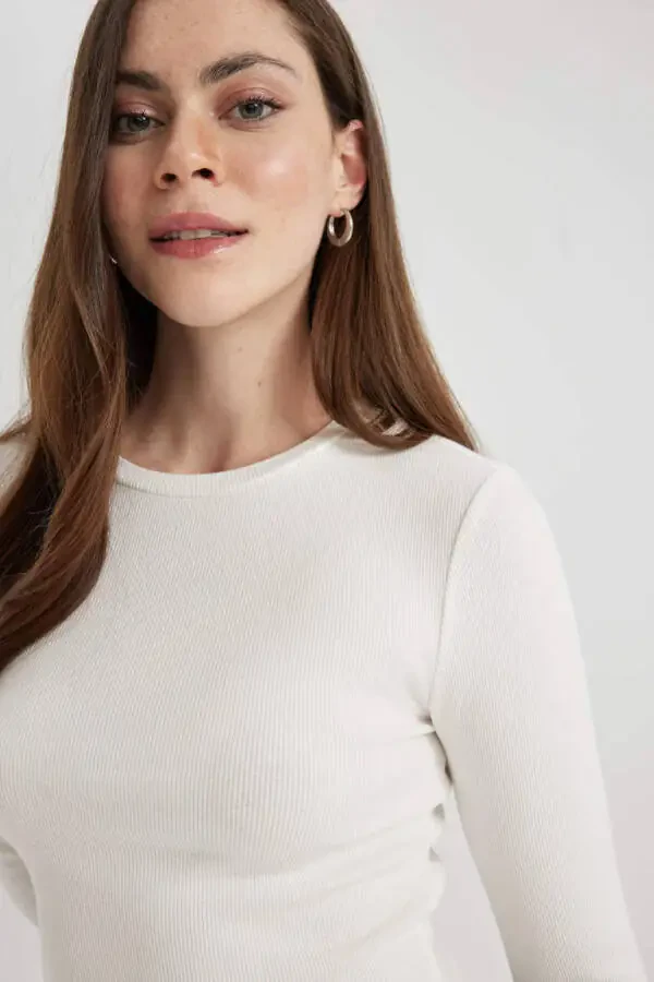 Fitted Crew Neck Fitted Cashmere Long Sleeve T-Shirt Off-White - 10