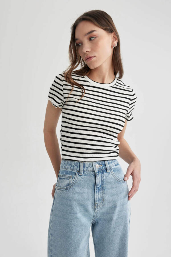 Fitted Crew Neck Striped Ribbed Crop Top White - 10