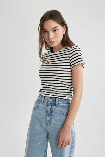 Fitted Crew Neck Striped Ribbed Crop Top White - 11