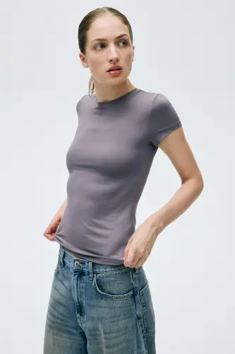 Fitted Microfiber T-Shirt - Light dusty purple - 4