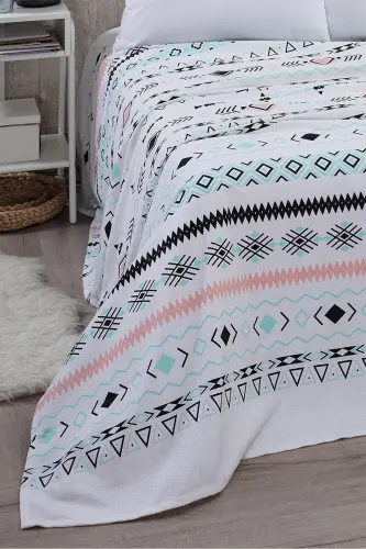 Fitted Single Pique Bedspread 170 x 230-White - MULBERRY (1)