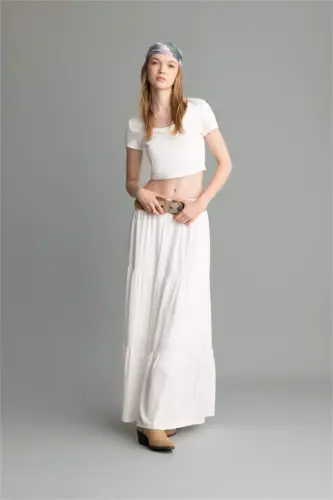 Fitted U-Neck Short Sleeve T-Shirt Broken White - DEFACTO (1)