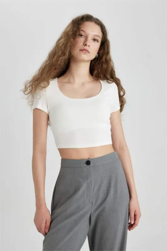 Fitted U-Neck Short Sleeve T-Shirt Broken White - 6