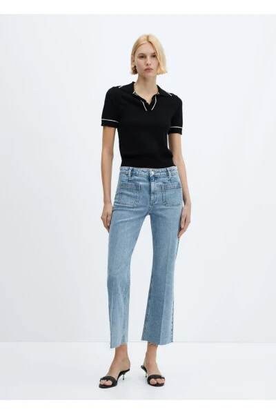 Flared jeans with pockets - 2
