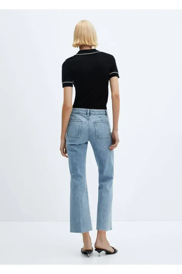 Flared jeans with pockets - 4