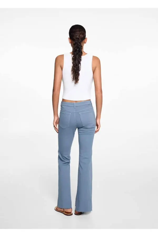 Flared Jeans with Rips - 4