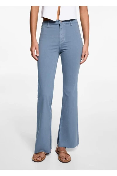 Flared Jeans with Rips - 7