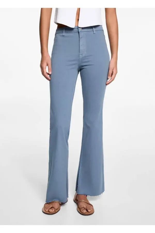 Flared Jeans with Rips - 7