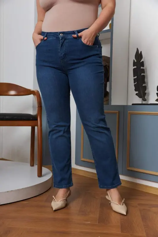 Flared Leg Plus Size Blue Jeans - 4