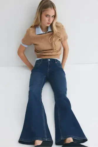 Flared Low Jeans - 1