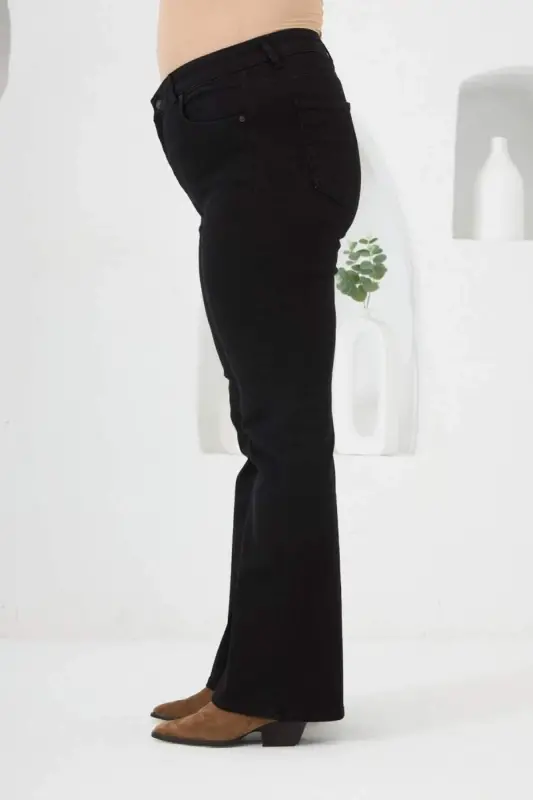 Flared Plus Size Black Jeans - 2