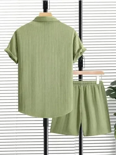 Floerns Men's Two Piece Outfit Printed Shirt Top and Drawstring Waist Shorts Set - 2