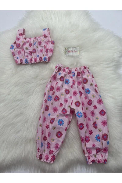 Floral Pattern Crop Pants Suit - Modazone