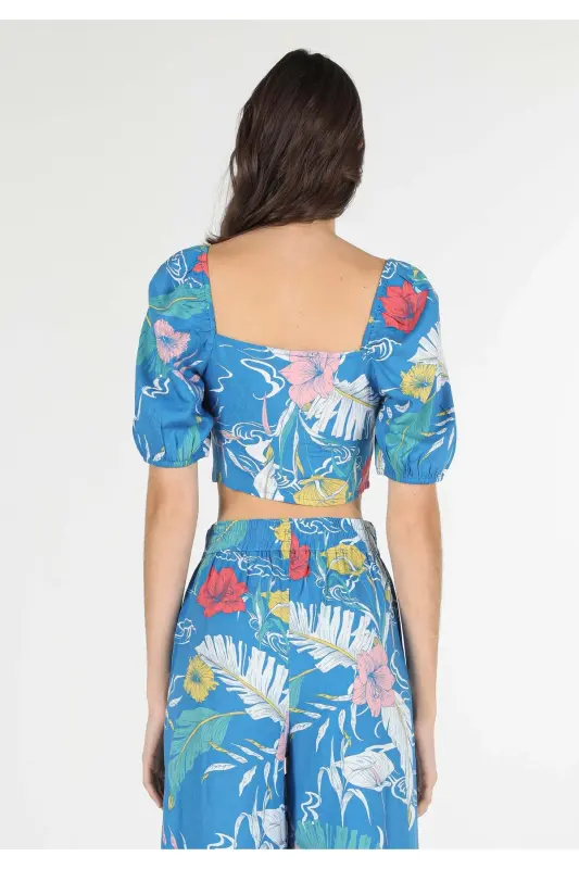 Floral printed, short-sleeved, slim fit women's shirt. - 2