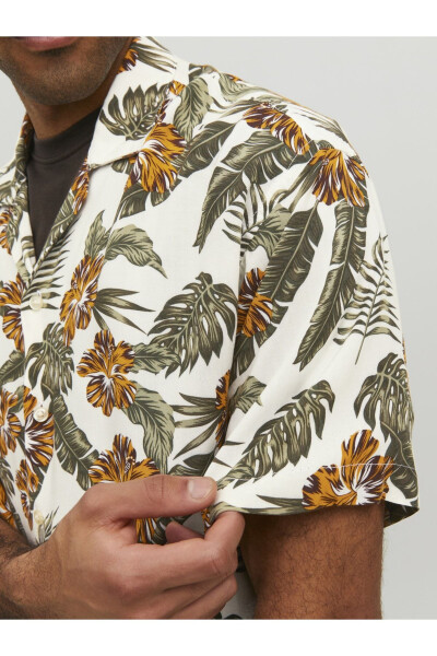 Floral short-sleeved shirt - 7