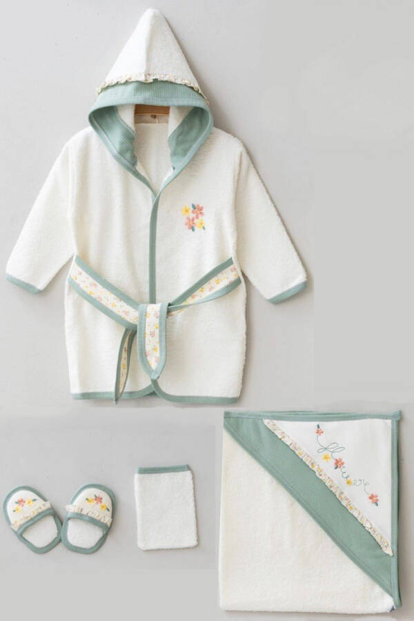 Flower Embroidered Gaye Baby Towel Bathrobe Set Organic Antibacterial - Baby Birth Gift - 6