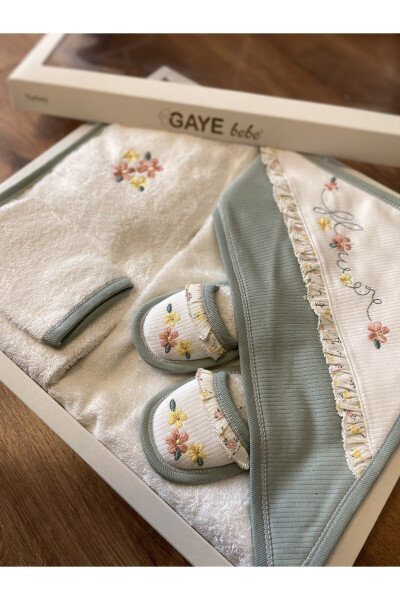 Flower Embroidered Gaye Baby Towel Bathrobe Set Organic Antibacterial - Baby Birth Gift - 9