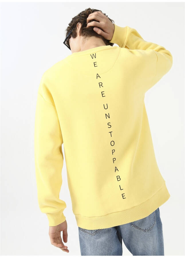 Fluffy Bisiklet Yaka Oversize Baskılı Açık Sarı Erkek Şardonlu Sweatshirt - 11