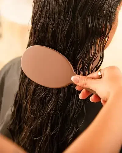 FRAMAR Chocolate Hair Brush Detangler – Wet Hair Brushes For Women, Womens Hair Brush, Hair Accessories, Hairbrush For Women, Cepillos Para Cabello, Reduces Breakage – Detangle Brush - 4