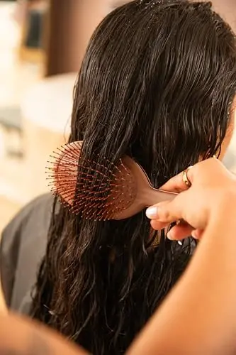 FRAMAR Chocolate Hair Brush Detangler – Wet Hair Brushes For Women, Womens Hair Brush, Hair Accessories, Hairbrush For Women, Cepillos Para Cabello, Reduces Breakage – Detangle Brush - 3