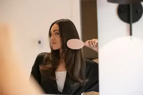 FRAMAR Glitter Soch cho'tkasi Detangler, Ayollar uchun soch cho'tkasi, Qizlar uchun ho'l soch cho'tkasi, Soch detangler cho'tkasi, Ho'l soch cho'tkasi, Soch cho'tkalari, Qizlar soch cho'tkasi Detangler, Frizzni kamaytiradi – Rosé - 3