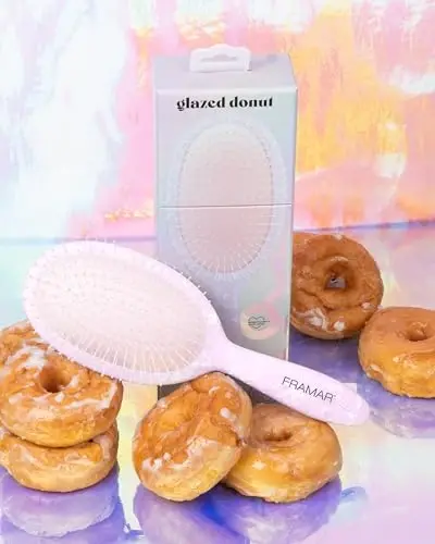FRAMAR Iridescent Wet Hair Brush Detangler – Jingalak sochlar uchun chalkashlikni yechuvchi cho'tka, bolalar uchun soch chalkashligini yechuvchi cho'tka, Holografik qizlar uchun soch cho'tkasi, ayollar uchun pushti soch cho'tkasi – tortmasdan tugunlarni yechadi - 5