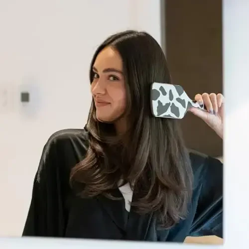 FRAMAR Paddle Hair Brush Detangler, Ayollar uchun sochlarini yechadigan soch cho'tkasi, Qizlar uchun ho'l soch cho'tkasi, Soch yechadigan cho'tka, Ho'l soch cho'tkasi, Soch cho'tkalari, Qizlar soch cho'tkasi Detangler, Jilizlikni kamaytiradi - Sigir naqsh - 5