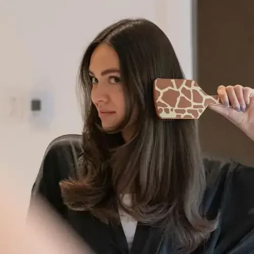 FRAMAR Paddle Hair Brush Detangler, Ayollar uchun sochlarini yechuvchi taroq, Qizlar uchun ho'l sochlarni taroq, Soch yechuvchi taroq, Ho'l sochlar uchun taroq, Soch taroklari, Qizlar uchun soch yechuvchi taroq, Jilovsizlikni kamaytiradi - Jirafa - 5