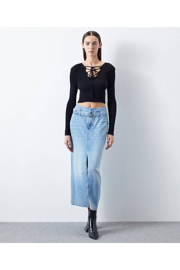 Front tie crop sweater - 1