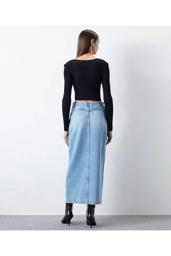 Front tie crop sweater - 5