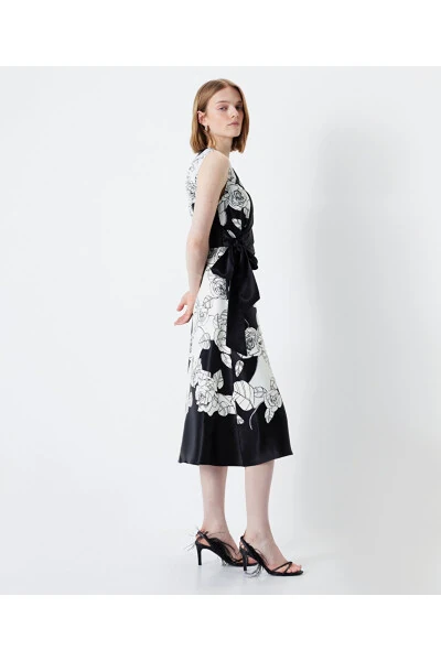 Front Tie Printed Dress - 3