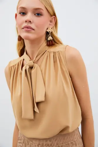 Fularlı Kolsuz Bluz - Camel - CAMEL - 3