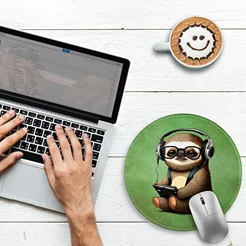 Funny Green Round Mouse Pad Mouse Pad for Desk, Cute Sloth Computer Mousepad with Stitched Edge Non-Slip Rubber Base, Cute Green Home Office Decor Desk Accessories Office Supplies Gift for Women Men - GCTRIKI (1)