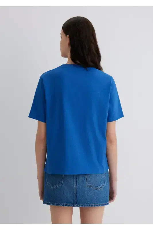 Футболка тёмно-синяя с принтом 