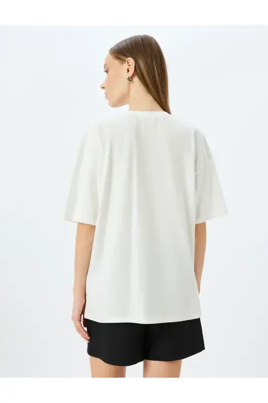 Футболка женская экрю с круглым вырезом и принтом-слоганом 5SAL10044IK - 4