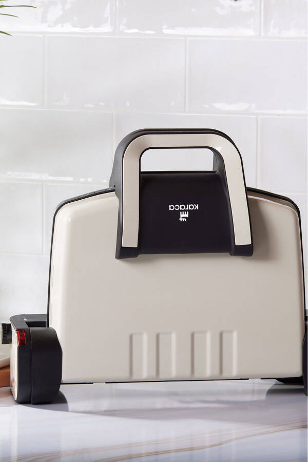 Future Essential Toaster Matte Cream 1800 W - 2