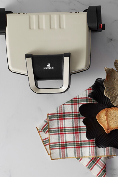 Future Essential Toaster Matte Cream 1800 W - 5