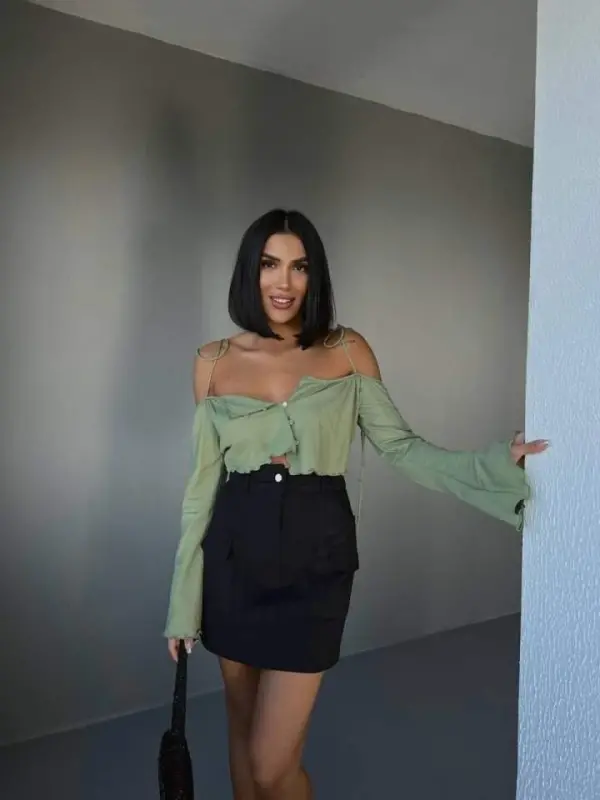 GABARDINE MINI SKIRT WITH POCKET DETAIL - Black - 1