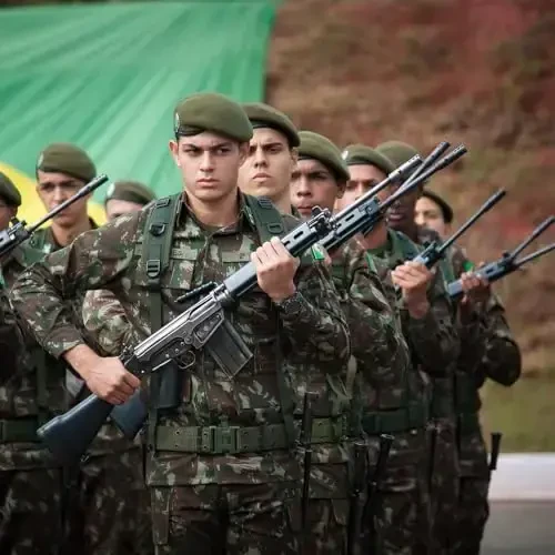 Gajaous erkaklar va ayollar uchun Britaniya harbiy beretlari, jun va charm beret shlyapalari, turli xil rangdagi armiya beretlari - 2