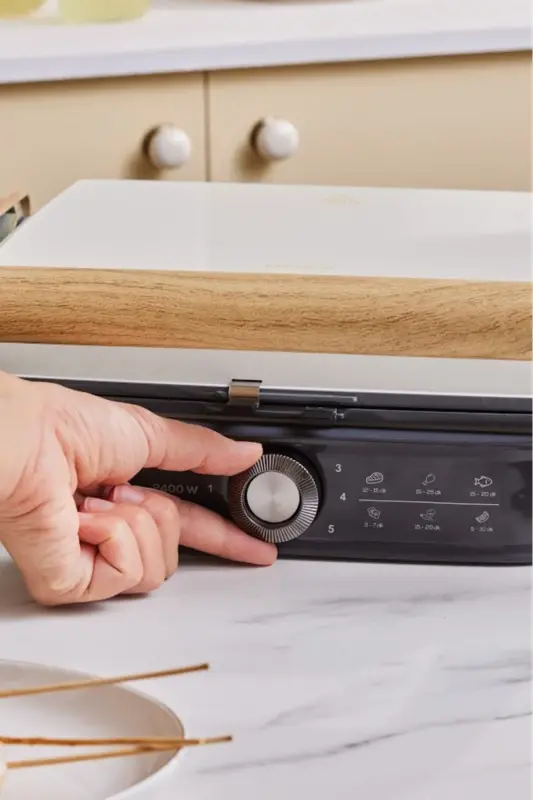 Gastro Grill Glass Premium 2400W Izgara va Tost Makinesi Wood Craft 6 Dilim Sigʻimli-Yogʻoch - 4