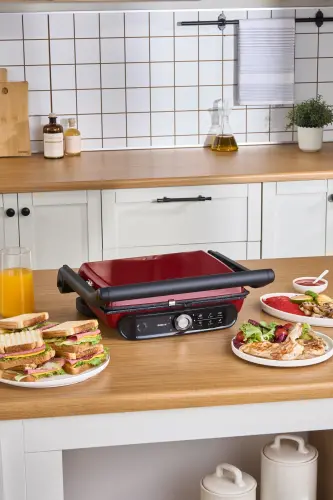 Gastro Grill Pro 2400W Grill and Toaster Machine Red - 6