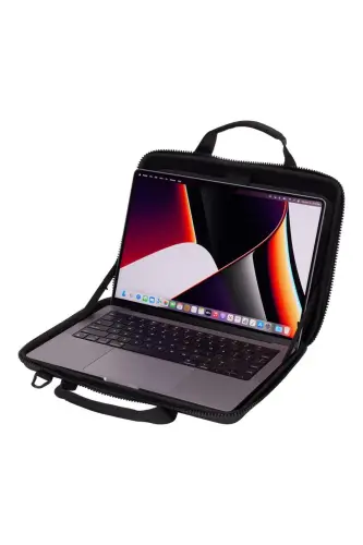 Gauntlet 4 MacBook Pro Çantası 14