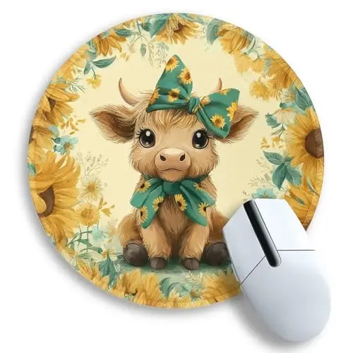 Gctriki Highland Cow Stol uchun sichqoncha yostig'i, noutbuk o'yinlari uchun kulgili dumaloq sichqoncha yostig'i, tikkizilgan qirrali sirpanmaydigan kauchuk asos, ayollar uchun yoqimli kungaboqar kamonli Highland Cow dekor sovg'alari ofis stol aksessuarlari - 1