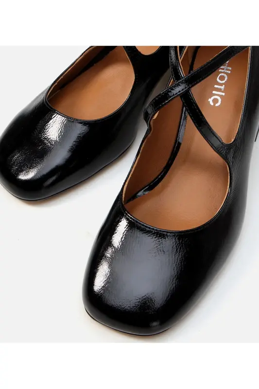 Genuine Leather Black Women's Thick Heel - 4