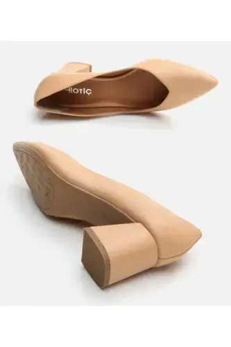 Genuine Leather Camel Women's Chunky Heel - 6