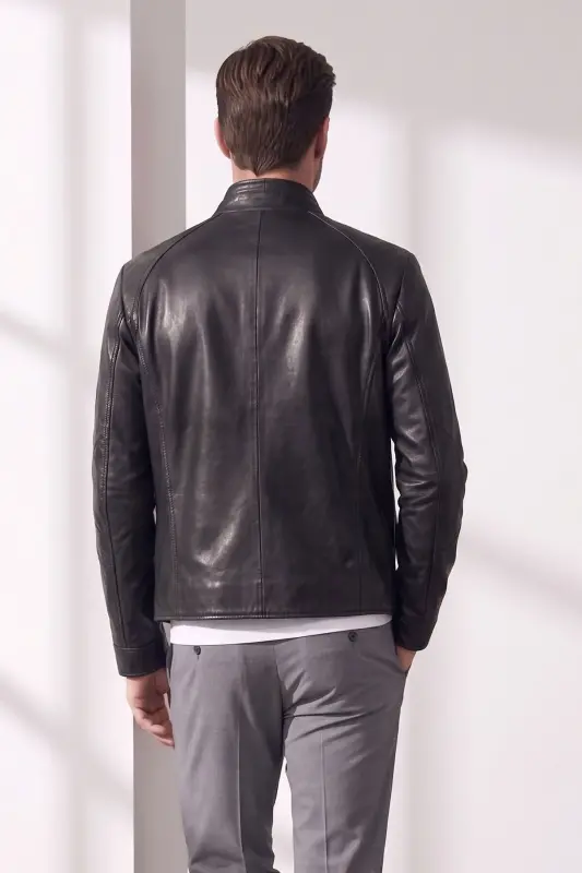 Genuine leather men's jacket with black jade collar buckle. - 4