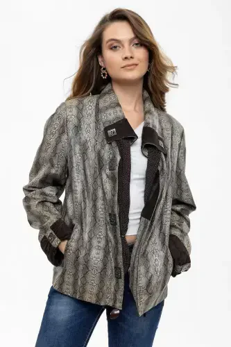 Genuine leather women's jacket with Silvia scarf, Python print and snap closure. - 1