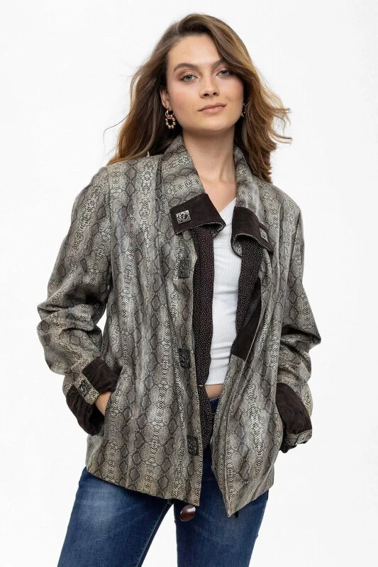 Genuine leather women's jacket with Silvia scarf, Python print and snap closure. - 1
