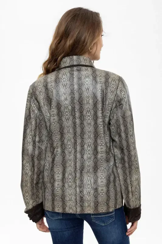 Genuine leather women's jacket with Silvia scarf, Python print and snap closure. - 6